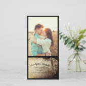 Landelijke omheiningspaal en wilde bloemen landeli save the date (Staand voorkant)