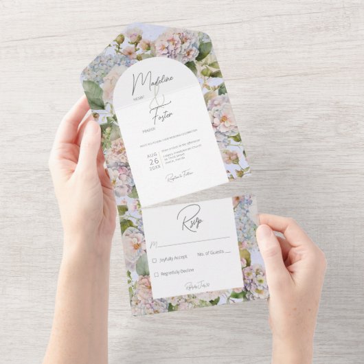 Landelijke Pastel Hydrangea's Periwinkle Boog Geen All In One Uitnodiging (Afscheurbaar)
