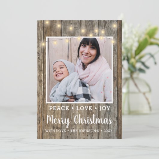 Landelijke Rustige houten lichtfoto met prettig ke Feestdagenkaart (Staand voorkant)