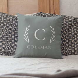 Landelijke saliegroene monogram beginletter binnen kussen