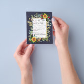 Landelijke zonnestralen burgundyrozen bruiloft flyer (Hand)