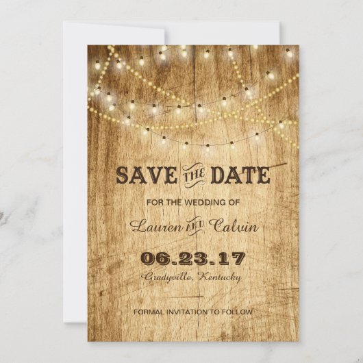 Landenbruiloft Sparen de Datum met lichten op hout Save The Date (Voorkant)
