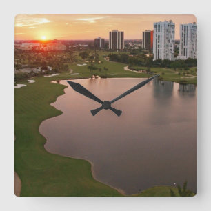 Landenclub bij zonsondergang, Aventura, Florida Vierkante Klok