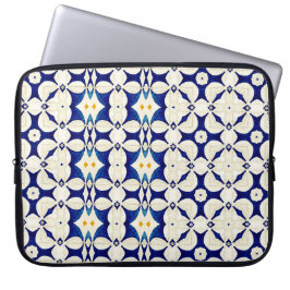 Landenstijlpiloot in crème en blauw laptop sleeve