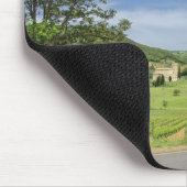 Landenstreep tussen cyperbomen in muismat (Hoek)