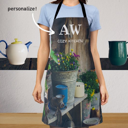 Landhuis veranda versierd met levendige pansies schort