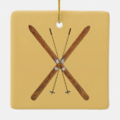 Landoverschrijdende huiden en polen keramisch ornament (Achterkant)