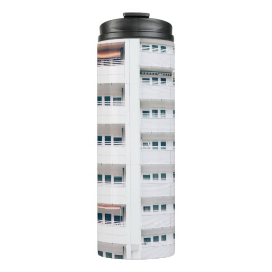LANDSCAPE FOTO VAN HET BOUWVENSTERS THERMOSBEKER (Voorkant)