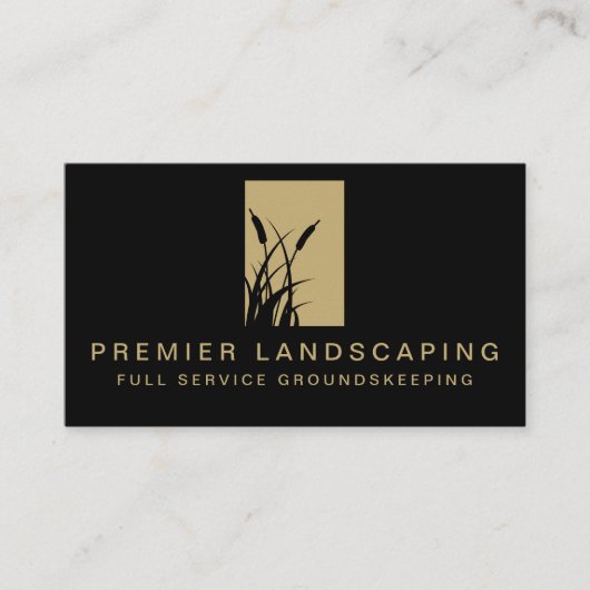 Landscaping Service Landscaper Logo Zwart en Goud Visitekaartje (Voorkant)