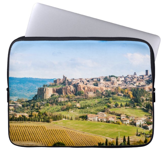 Landschap bij Orvieto Laptop Sleeve (Voorkant)