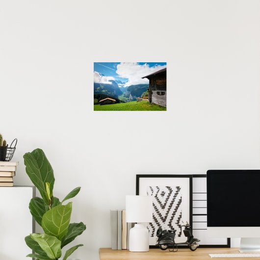 Landschap in Lauterbrunnen vallei in Zwitserland Poster (Thuiskantoor)