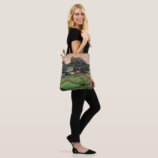 Landschap met brug over de Oise Tote Bag (Op model)