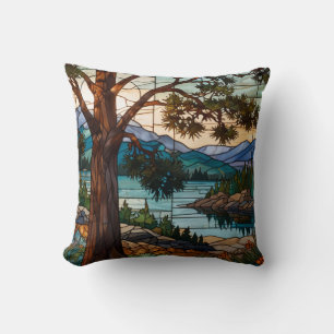 Landschap met roestige bergketen in glas in lood kussen