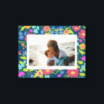 Landschap Wildflower Lijst Moederdag Gift Canvas Afdruk<br><div class="desc">Vier een favoriet familiemoment met deze aangepaste horizontale foto canvas kunst en grillige,  marineblauwe,  schilderachtig wilde bloemmotief lijst met bewerkbare tekst en geef haar een soort cadeau waar ze telkens weer aan kan werken.</div>