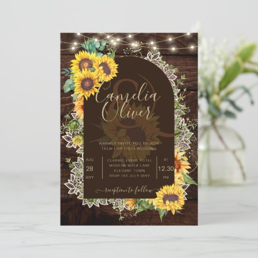 Landschap Zonnebloemen Lichten Kant Boog Bruiloft Kaart (Staand voorkant)