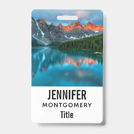 Landschapsfoto van berg en meer badge (Voorzijde)