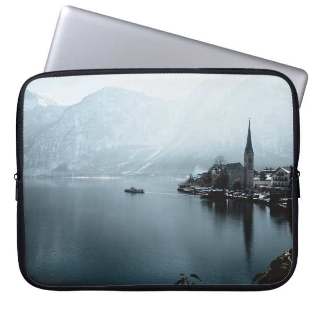 LANDSCHAPSFOTO VAN HET WATERLICHAAM NAAR HET MOUNT LAPTOP SLEEVE (Voorkant)