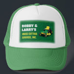 Landschapsverzorging grassnijdende Sjabloon Trucker Pet<br><div class="desc">Vergroot de zichtbaarheid door vrachtwagenhoeden te maken en af te drukken voor uw landschapsverzorgingsbedrijf (grassnijdende grassen) met deze effectieve vrachtwagenchauffeur die aanpasbare sjabloon biedt. Bekijk de overeenkomende visitekaartjes en andere mogelijke overeenkomende producten voor precisiebranding die potentiële klanten motiveren om u en uw merk te kiezen. Kies verschillende beschikbare kleuren.</div>