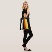 Lang Haar Pride Vlag Tote Bag (Op model)