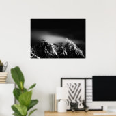 Lange en witte wolken over de bergen poster (Thuiskantoor)