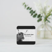 lange koe fotografie zwart - wit vierkante visitekaartje (Staand voorkant)