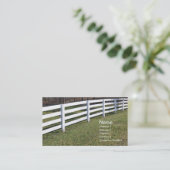 Lange witte houten paal en rail hek visitekaartje (Staand voorkant)