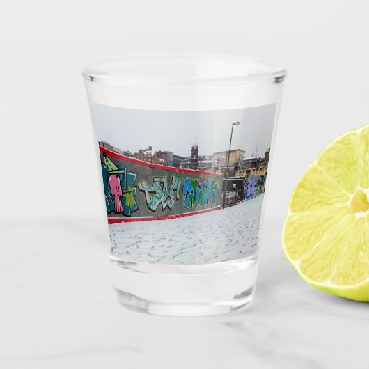 Langs de muur shot glas (Voorkant)