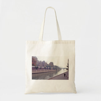 Langs de Seine lopen de hond Tote Bag