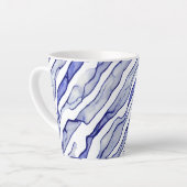 Langwerpige Blauw en Wit Marmeren Aderen Latte Mok (Linkerhoek)