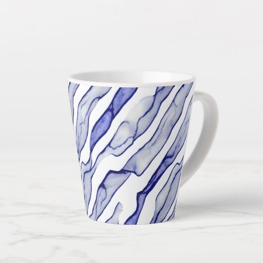 Langwerpige Blauw en Wit Marmeren Aderen Latte Mok (Rechterhoek)