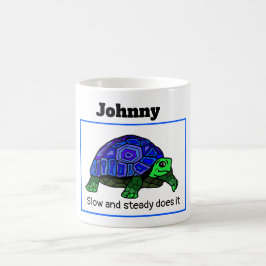 Langzaam en constant maakt het schildpad, geperson koffiemok