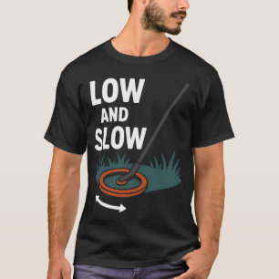 Langzaam en zorgvuldig metaaldetectie schatzoeken t-shirt