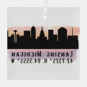 Lansing MI City Skyline Latitude en Lengtegraad Glas Ornament (Achterkant)