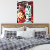 Lantaarn op Old Fire Truck Canvas Afdruk (Insitu (Slaapkamer))