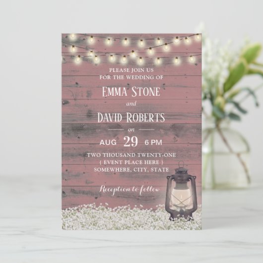  Lantaarn Rustic Pink Barn Wood Wedding Kaart (Staand voorkant)