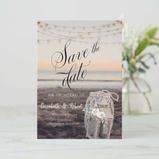 Lantaarn, Strijklichten, Bloemen, Strand sparen de Save The Date (Staand voorkant)