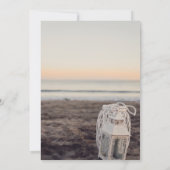 Lantaarn, Strijklichten, Bloemen, Strand sparen de Save The Date (Achterkant)