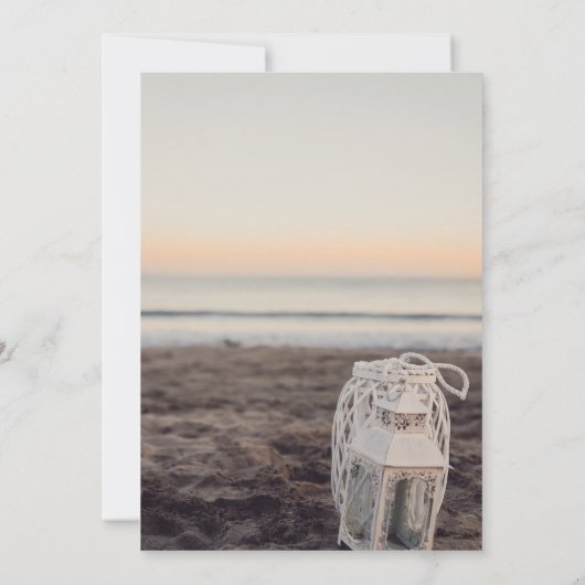 Lantaarn, Strijklichten, Bloemen, Strand sparen de Save The Date (Achterkant)