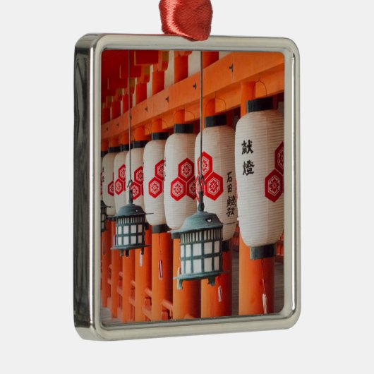 Lantaarns in Itsukushima Shrine Metalen Ornament (Rechts)