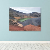Lanzarote El Golfo uitzicht canvas print (Insitu (Houten vloer))