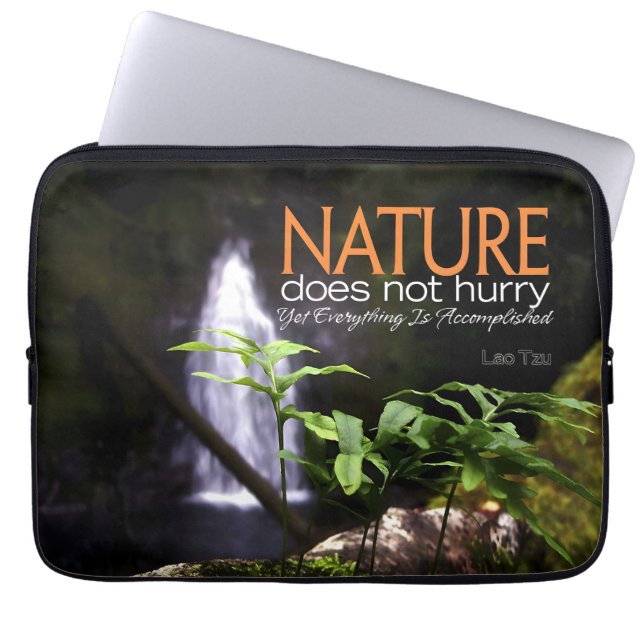Lao Tzu Inspirerend quote "Natuur" Laptop Sleeve (Voorkant)