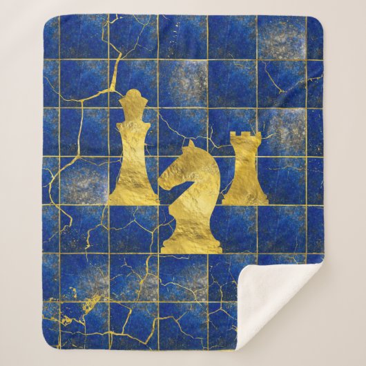 Lapis Lazuli Chessboard en Gold Chess Piecks Sherpa Deken (Voorkant)
