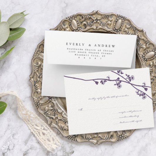 Lapis Paarse Wild Flower Branches Wedding RSVP Kaartje