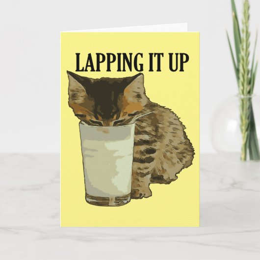 Lapping It Up Leuke Tabby Drink Melk van een Glas Kaart (Voorkant)