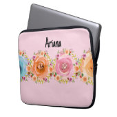 Laptop Hoesje in roze met kleurrijke bloemen Laptop Sleeve (Voorkant Links)