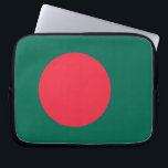 Laptophoes met vlag van Bangladesh Laptop Sleeve<br><div class="desc">Show uw trots uit Bangladesh terwijl u uw technologie beschermt met onze stijlvolle laptophoes met de vlag van Bangladesh! Deze laptophoes is ontworpen voor zowel functie als flair en toont prominent het levendige rood en groen van de Bengalese vlag in een gedurfde, opvallende lay-out. Of je nu naar de klas...</div>