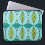 Laptophoes voor atoomputers en -stoten laptop sleeve<br><div class="desc">Oh, gee! Het is een atoomgee en Starbursts laptophoes! Het is een moderne stap op een klassiek patroon (een moderne middeleeuwse opname, om precies te zijn). Dit ontwerp is voorzien van een waterachtergrond met blauwgroen en groene ovalale vormen die zwarte, verticale lijnen van atoomdiamanten en sterrenbursts overdekken. Dit moderne product...</div>