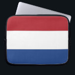 Laptophoes voor Nederland Laptop Sleeve<br><div class="desc">Voeg een vleugje Nederlandse trots toe aan uw technische accessoires met onze exclusieve laptophoes met de vlag van Nederland! Deze laptophoes is met veel aandacht voor detail gemaakt en is meer dan alleen een beschermend hoesje; het is een eerbetoon aan de Nederlandse cultuur en een stijlvolle manier om je liefde...</div>