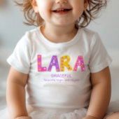 Lara meisjesnaam: roze paarse bloemster