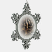 Larch Kone Tin Sneeuwvlok Ornament (Links)